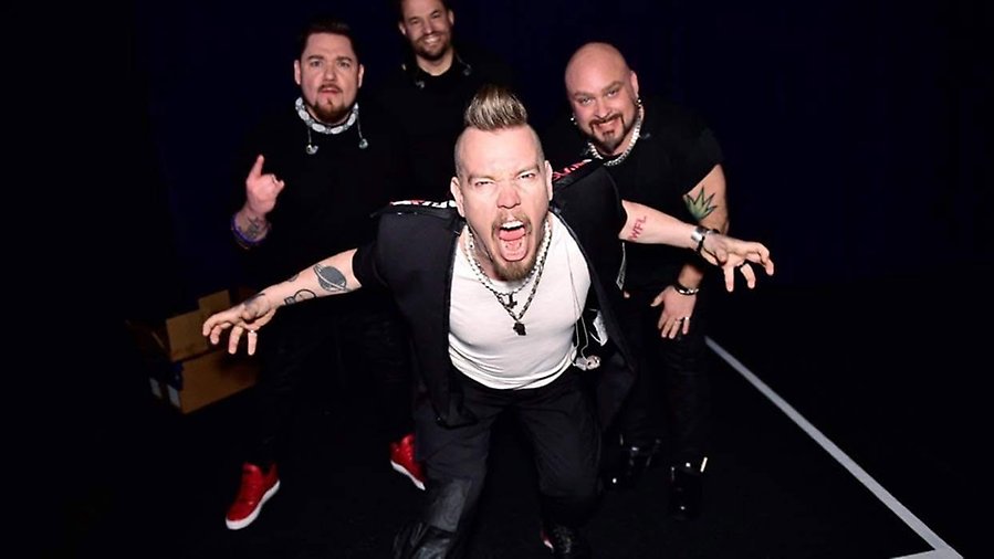 De fyra medlemmarna i Lillasyster.